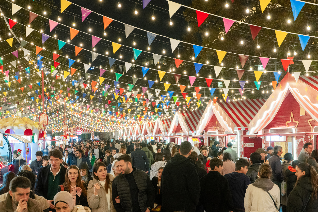 Inside the Fair "Soyuq Əllər, İsti Ürək" 2025/2026 : A Story Told in Details (Cold Hands, Warm Heart)
