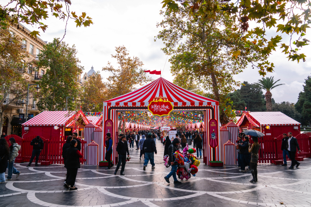 Inside the Fair "Soyuq Əllər, İsti Ürək" 2025/2026 : A Story Told in Details (Cold Hands, Warm Heart)